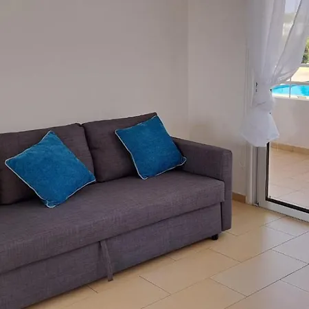Nissi 3 Pool View Apartment